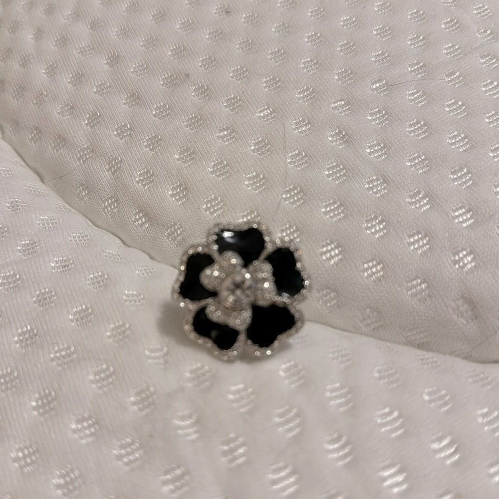 Fun Flower Statement Ring Sz 9 - image 1